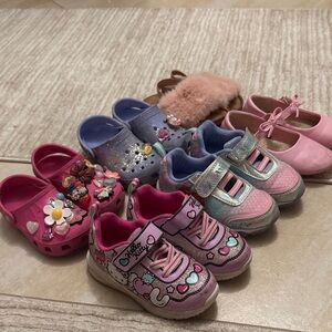 Lot of girls toddler shoes 7/8/9
